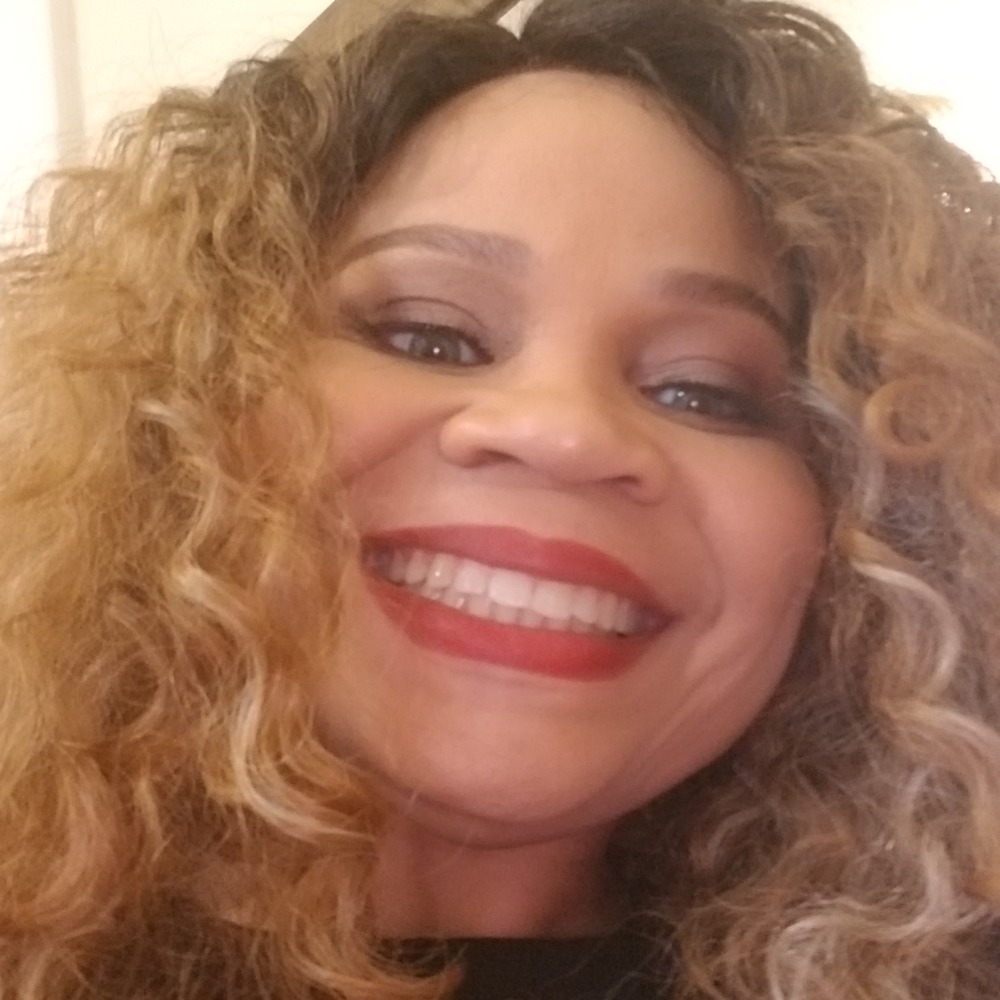 Meet your Posher, Lori